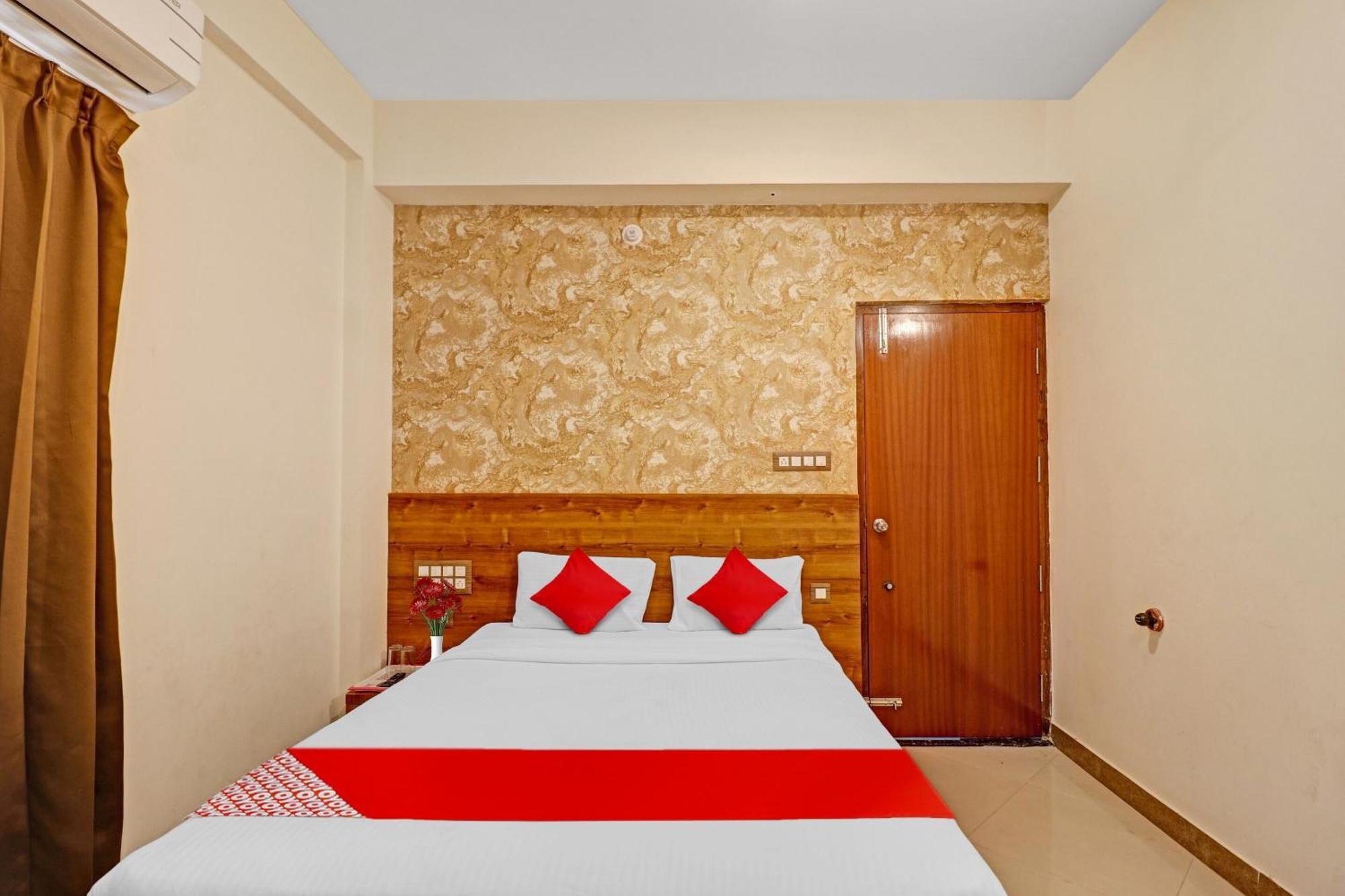 Hotel O Formula Vanivilasa Puram Exterior foto