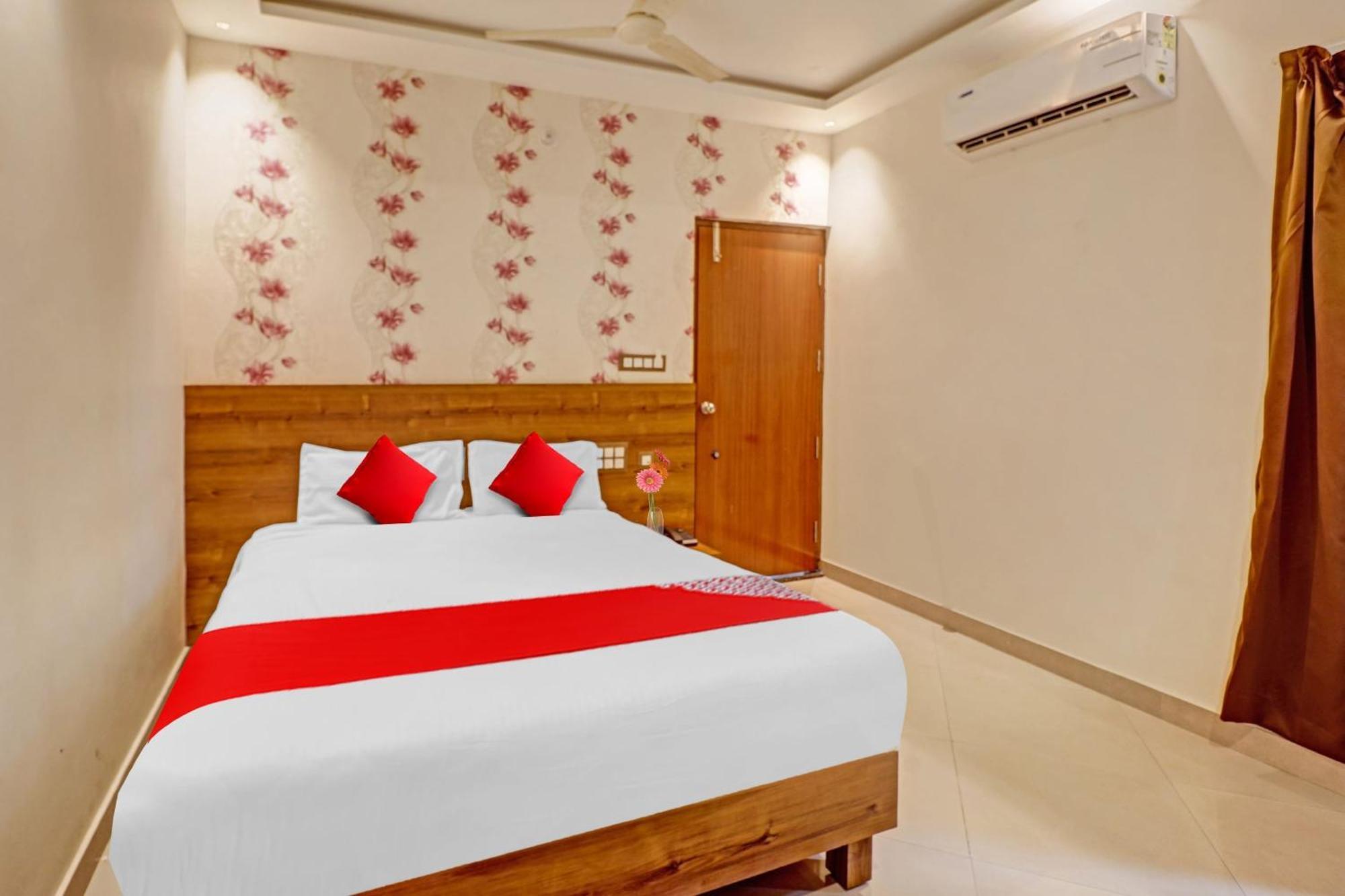 Hotel O Formula Vanivilasa Puram Exterior foto
